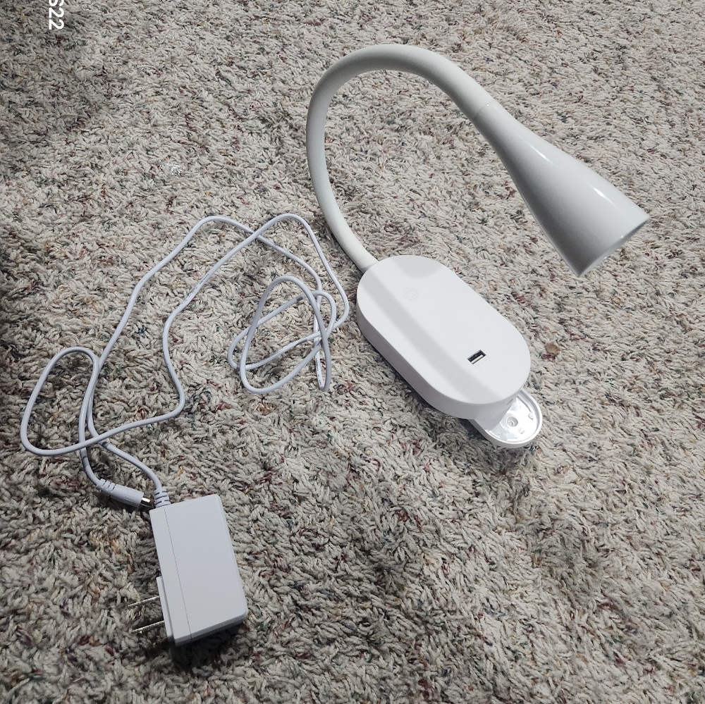 White Flexible Desk Lamp with USB Port LED